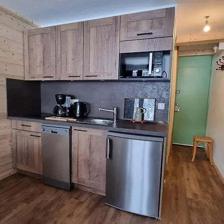 Apartment Renove Ski-in/ski-out Pour 2 Pers, Balcon Sud - Fr-1-351-176 La Plagne-Tarentaise